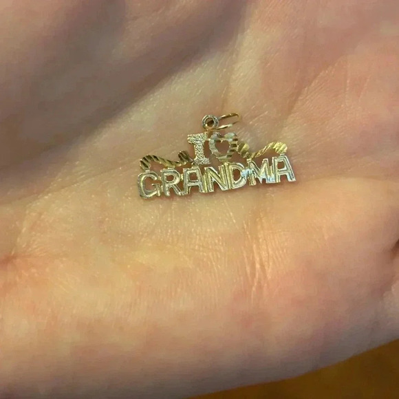 Source Unknown Jewelry - 14k gold PP7 grandma pendant